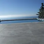 Kampaki Stone Áyios Nikítas