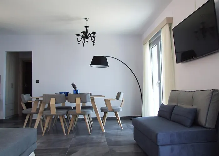 Kampaki Stone Villa *