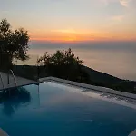 Kampaki Stone * Agios Nikitas