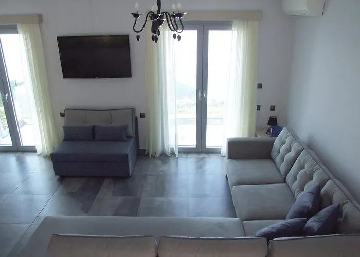 Villa Kampaki Stone Agios Nikitas