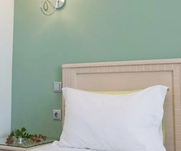 Kampaki Stone * Agios Nikitas